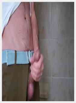 大型装卸箱附近的浴室里很有趣