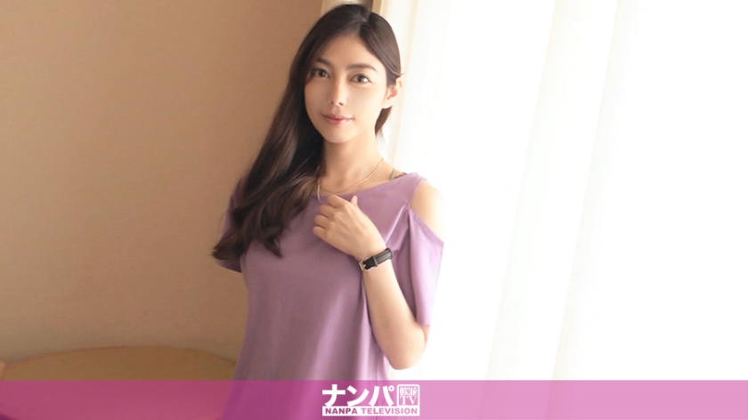 マ软派、初撮。 1378 四ツ谷の駅前で発见したモル级の超絶美女！ファッションスナッを撮るテイで突撃ナン&ホテルへ连れ込むも「いやいや荒手のナンでしょwww」とセックスまで高难度の予感！！しかし満更でもなくロチューかまして、この后に待ち受けるエロ展开にニヤニヤが止まらない美女…もしや？これはセックスまでイケるのか！？！